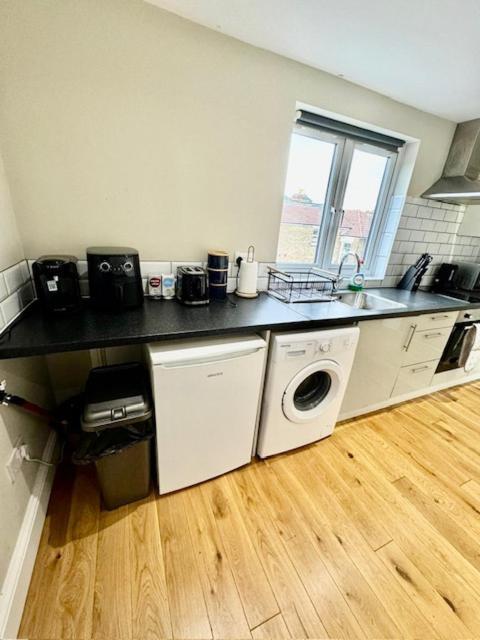 Lovely Flat In Brockley, Se4 *