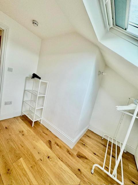 Lovely Flat In Brockley, Se4 London